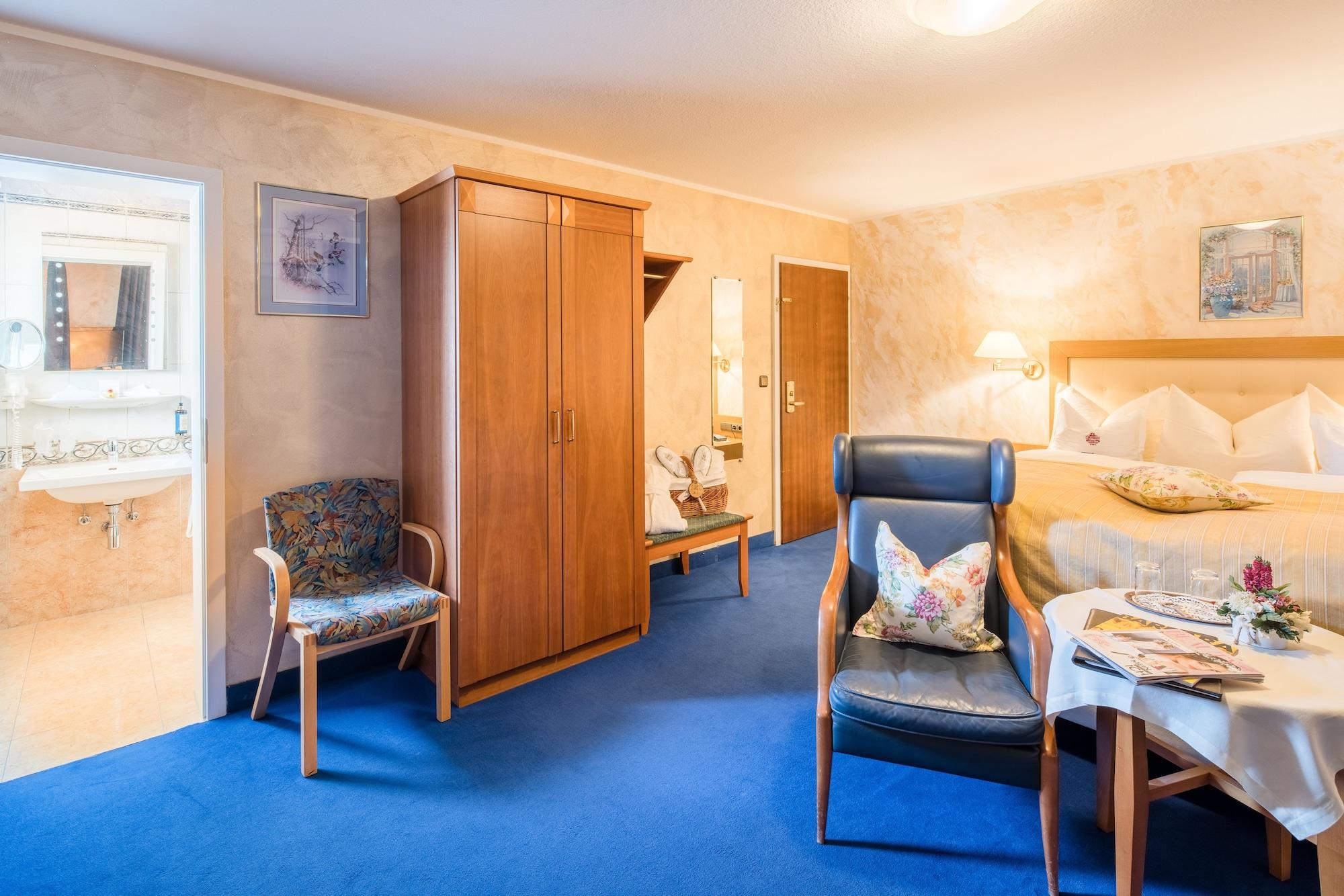 Hotel Krone Igelsberg 弗罗伊登施塔特 外观 照片