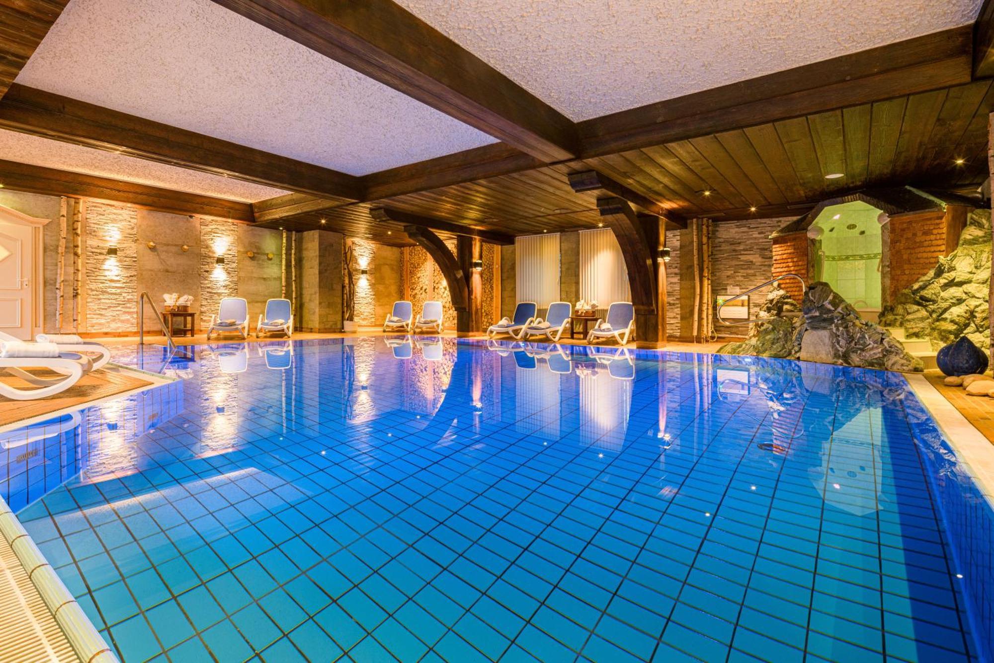 Hotel Krone Igelsberg 弗罗伊登施塔特 外观 照片